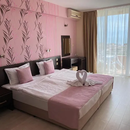 Ancora Hotel 2*