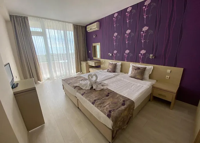 Ancora Хотел 2*