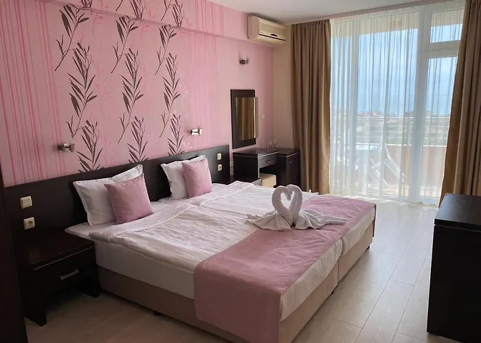 Ancora Хотел 2*